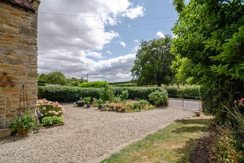 5 bedroom detached house for sale, Kilburn, York