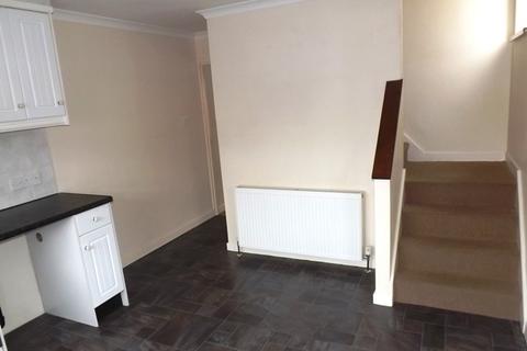 2 bedroom semi-detached house to rent, Hadfield Street, Sheffield, S6
