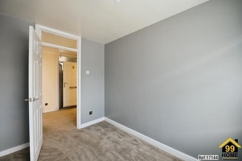2 bedroom flat for sale, Royle Close, Romford, Essex, RM2