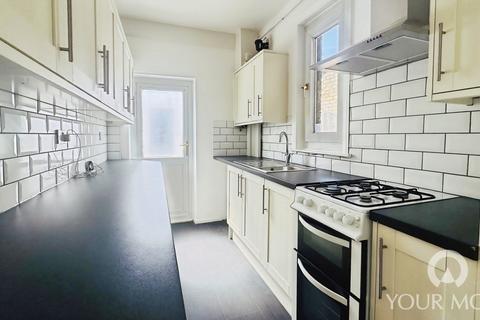 3 bedroom semi-detached house to rent, New House Lane, Kent DA11