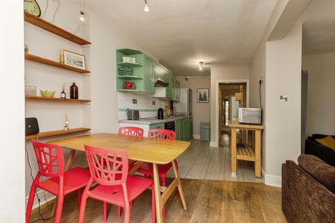 3 bedroom apartment for sale, Broad Street, Bath