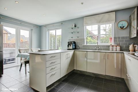 4 bedroom detached house for sale, Cloverhill Court, Stanley, DH9
