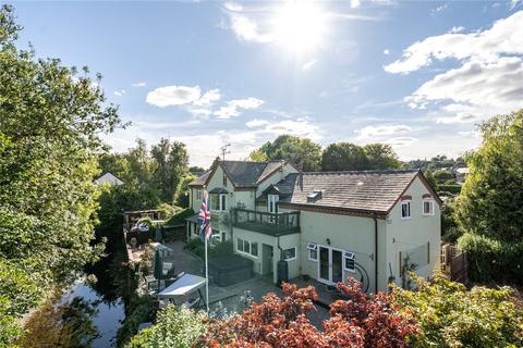 5 bedroom detached house for sale, Bridge Street, Kington