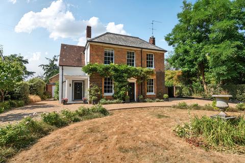 5 bedroom detached house for sale, Lodge Hill Road, Farnham, GU10