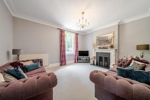 5 bedroom detached house for sale, Lodge Hill Road, Farnham, GU10