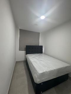 2 bedroom flat to rent, Leeland Road, London W13