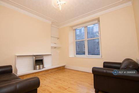 2 bedroom flat to rent, Victoria Road, Aberdeen, AB11