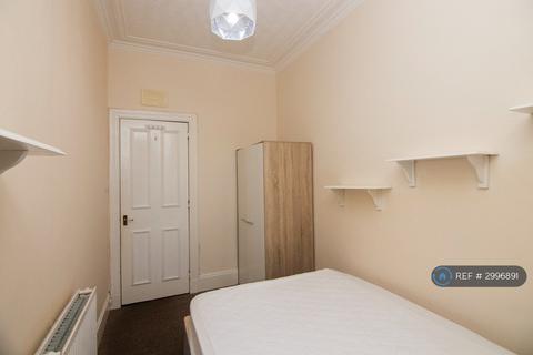 2 bedroom flat to rent, Victoria Road, Aberdeen, AB11