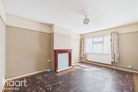 undefined, Chelmsford Avenue, Romford