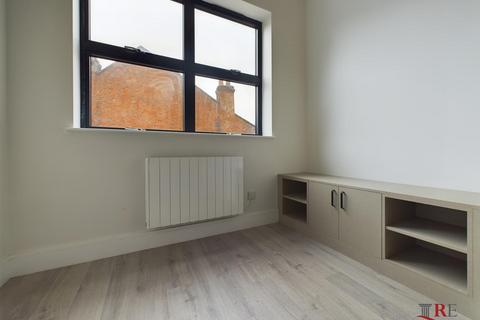 1 bedroom flat to rent, Harrow Road, London, NW10 5PA
