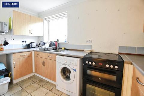 2 bedroom flat to rent, Selby Court, Scunthorpe