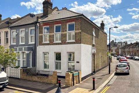 Bradgate Road, London, SE6