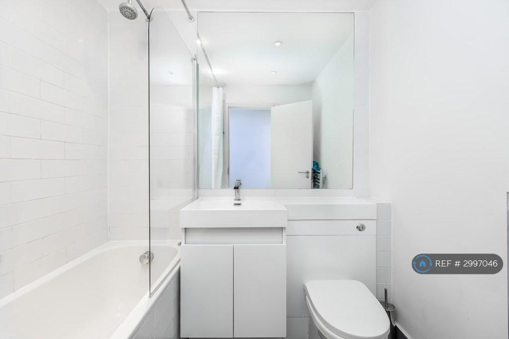 Apartment in London - View 2
