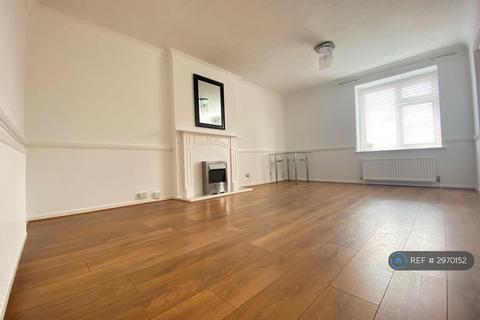 2 bedroom flat to rent, Heron Grove, Leeds, LS17
