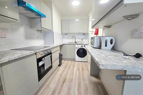 1 bedroom flat to rent, Ashwood Court, Wembley, HA9