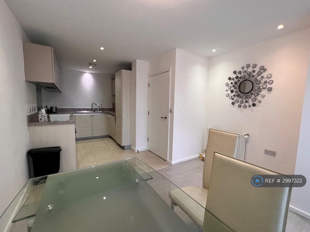 Apartment in London - View 4