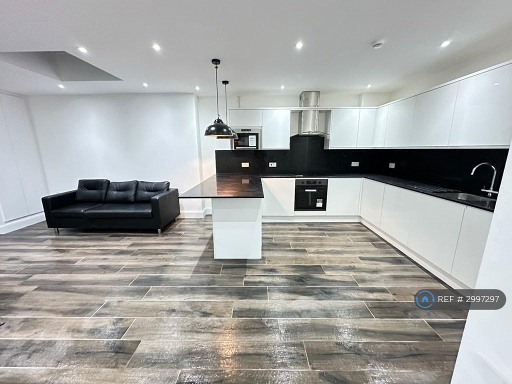 House in London - View 4