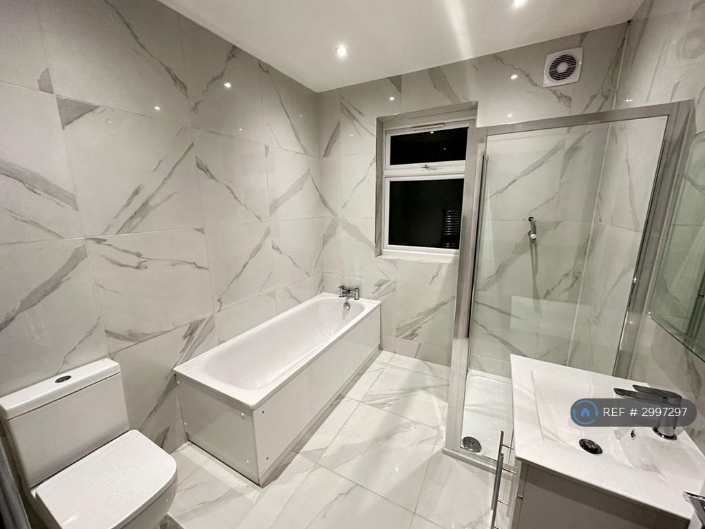 House in London - View 5