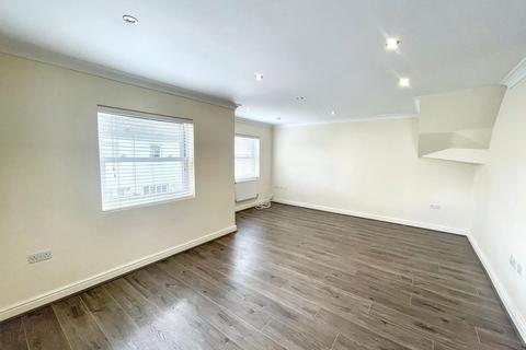 4 bedroom semi-detached house to rent, Petitor Road, Torquay, TQ1