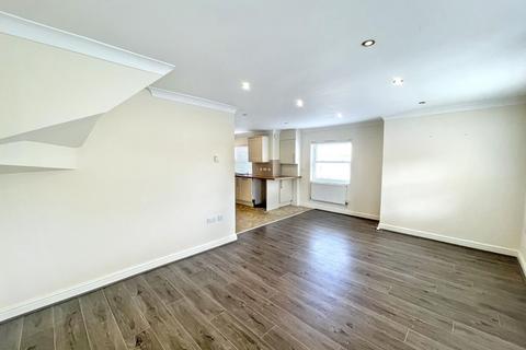 4 bedroom semi-detached house to rent, Petitor Road, Torquay, TQ1