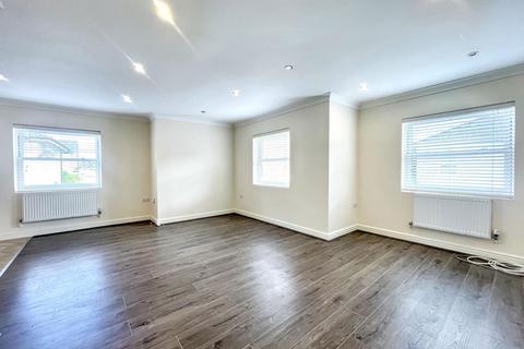 4 bedroom semi-detached house to rent, Petitor Road, Torquay, TQ1