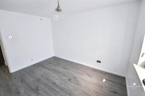 1 bedroom ground floor flat for sale, Benfleet Road, Hadleigh