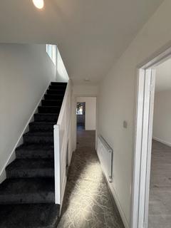 3 bedroom house to rent, Pennine Ave, Luton, LU3