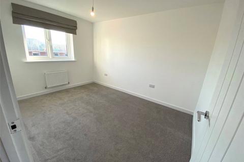 3 bedroom terraced house to rent, Hawker Drive, Gloucester GL3