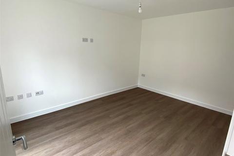 3 bedroom terraced house to rent, Whittle Way, Gloucester GL3