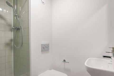 Studio to rent, Boston Manor Road, London TW8