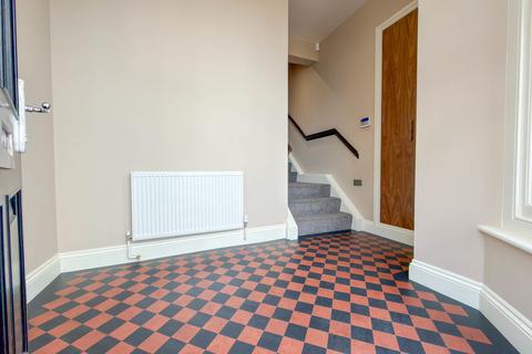 2 bedroom maisonette to rent, Sea View Street, Cleethorpes DN35