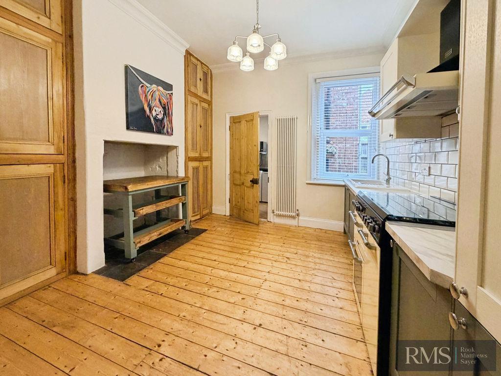 Apartment in Newcastle Upon Tyne - More
