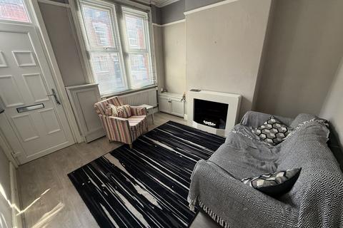 2 bedroom terraced house for sale, Carlton Road, Stoke-On-Trent