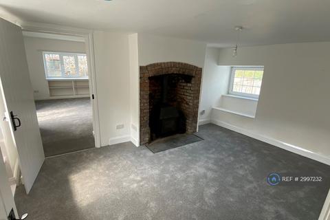 4 bedroom detached house to rent, Rosedown Farm, Hartland, EX39