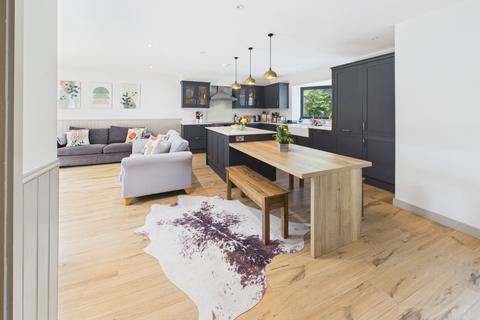 4 bedroom semi-detached house for sale, Old Vicarage Gardens, Bruton