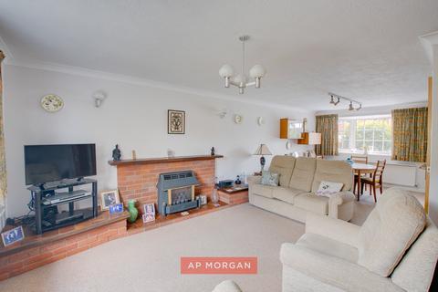 4 bedroom detached house for sale, West Road, Bromsgrove, Worcestershire, B60