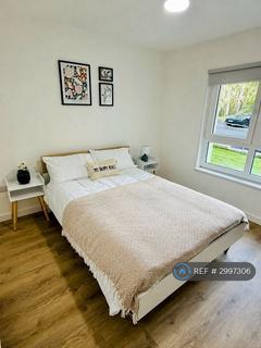 1 bedroom in a flat share to rent, Auchentoshan Terrace, Glasgow, G21