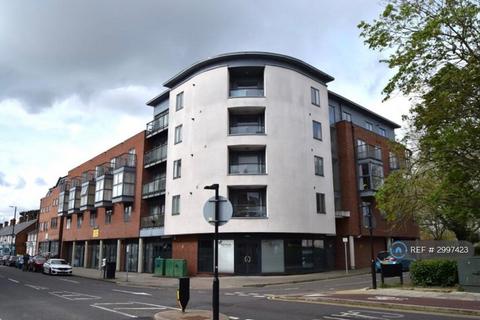 2 bedroom flat to rent, Broomfield Road, Chelmsford, CM1