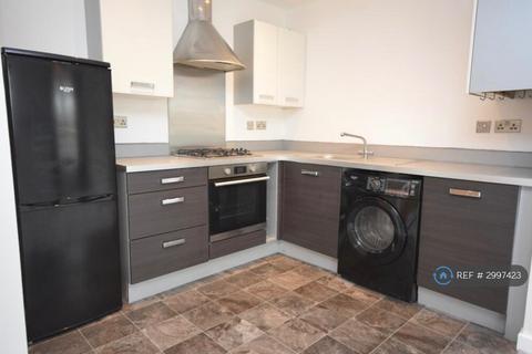 2 bedroom flat to rent, Broomfield Road, Chelmsford, CM1