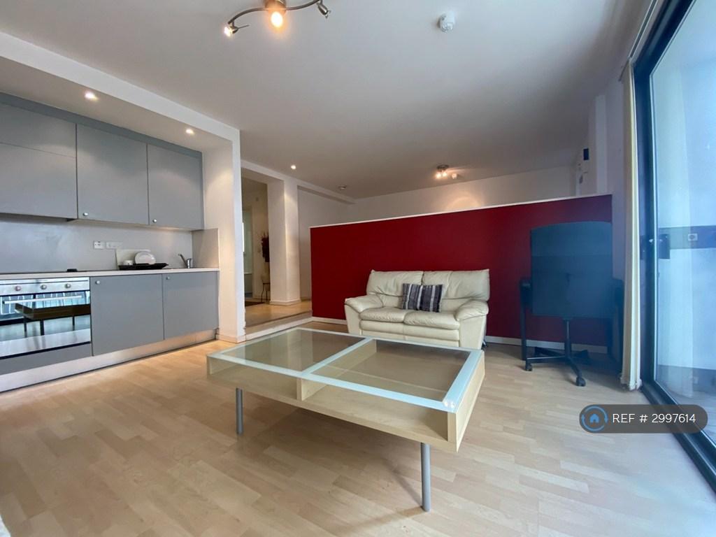 Apartment in Liverpool - View 4