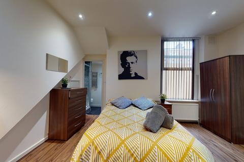 Studio to rent, Ashmore Road