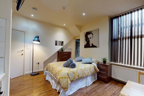 Studio to rent, Ashmore Road