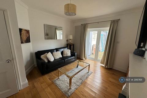 1 bedroom flat to rent, Garden  Devoshire Place, Brighton, BN2