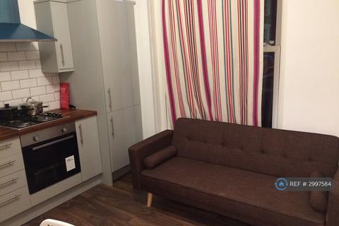 1 bedroom flat to rent, Amersham Road, London, SE14