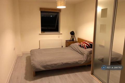 2 bedroom flat to rent, Merchant Street, London, E3