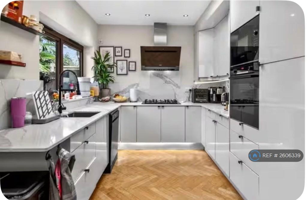 House in Greenford - View 4