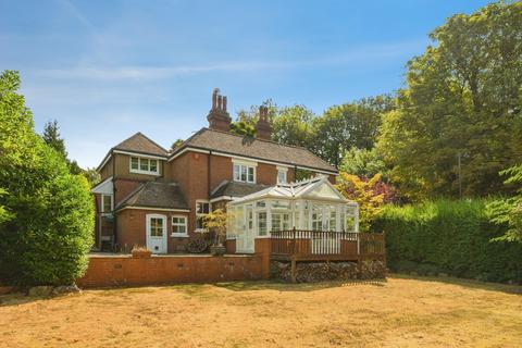Hermitage Road, Kenley, Surrey, CR8