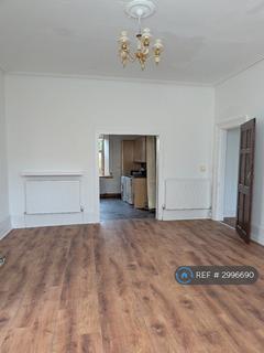 2 bedroom flat to rent, Aberdour Road, Burntisland, KY3