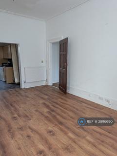 2 bedroom flat to rent, Aberdour Road, Burntisland, KY3