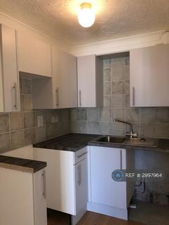 1 bedroom flat to rent, Caswell Court, Weymouth, DT3